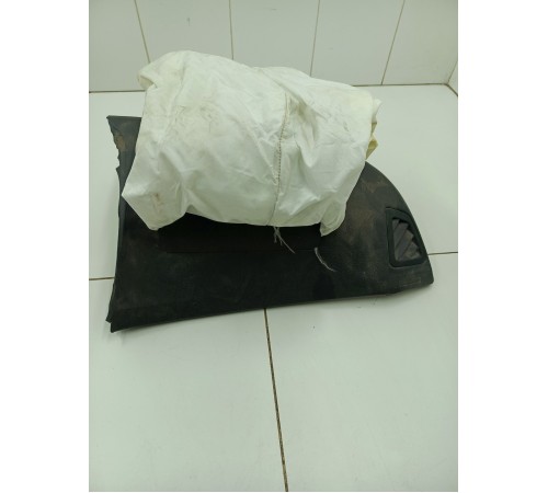 Подушка безопасности переднего пассажира в торпедо