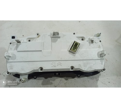 Панель приборов