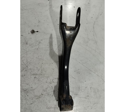 Рычаг подвески (задний левый)