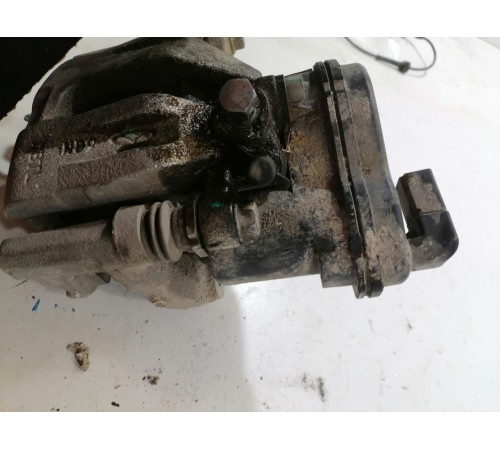 Суппорт задний левый с моторчиком