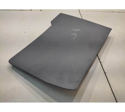 Шторка багажника (передняя левая)