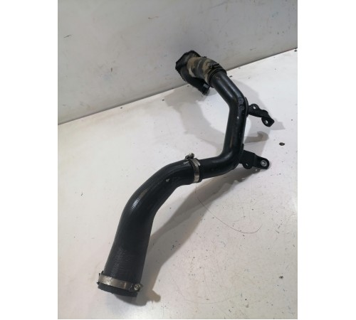 Патрубок интеркулера