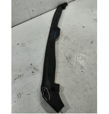 Уплотнитель капота центральный