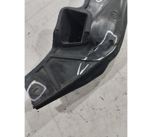 Уплотнитель капота центральный