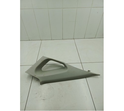 Обшивка задней стойки левая верхняя