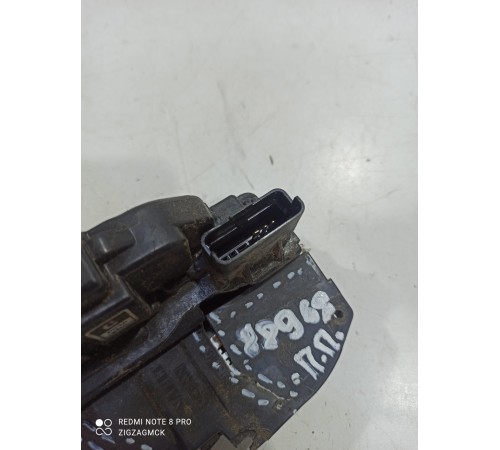 Замок двери (передний правый)