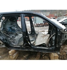 Порог правый с центральной стойкой