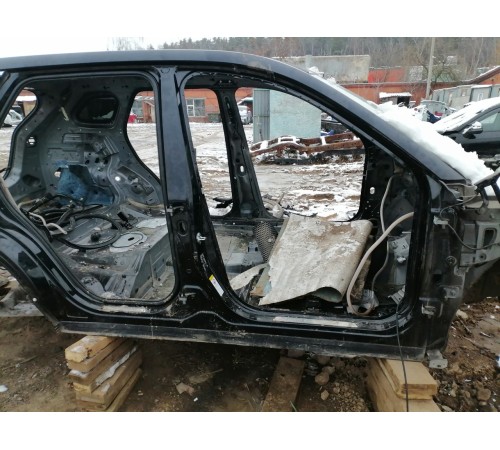 Порог правый с центральной стойкой