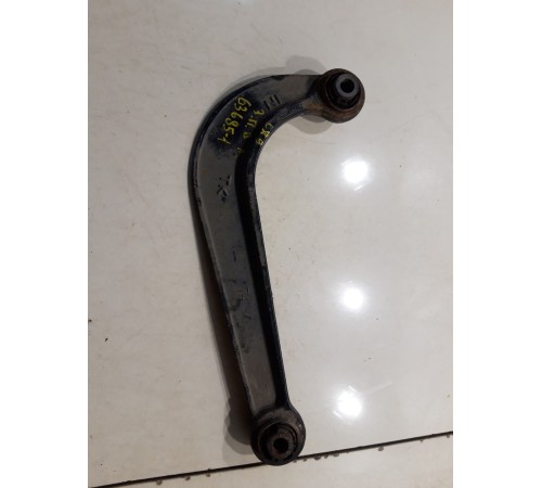 Рычаги подвески (задний, правый, верхний)