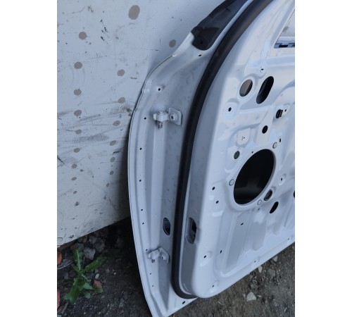 Дверь передняя правая