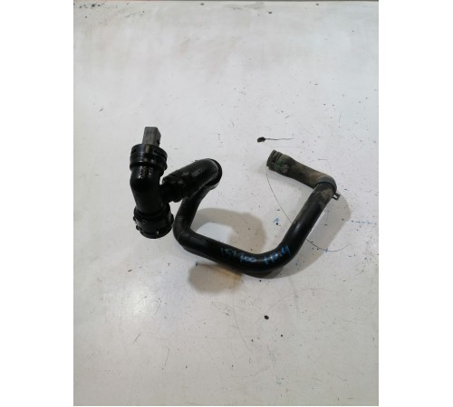 Патрубок системы охлаждения