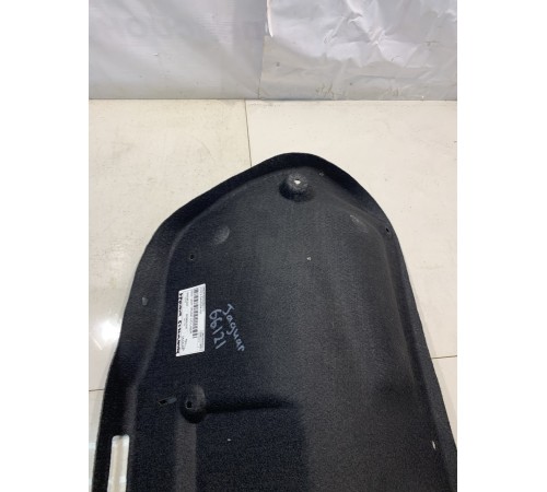 Обшивка крышки багажника