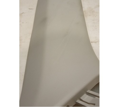 Обшивка стойки передняя правая