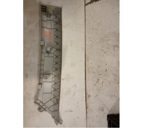 Обшивка стойки передняя правая