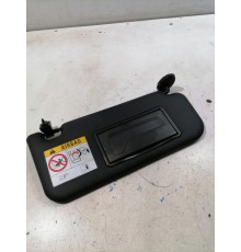 Козырёк солнцезащитный правый