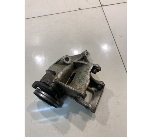 Кронштейн гидроусилителя