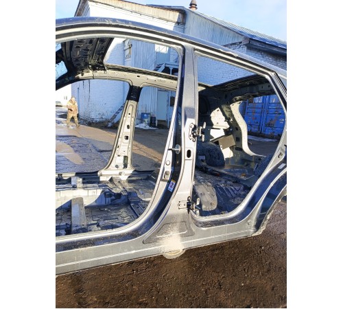 Порог со стойкой (левый)