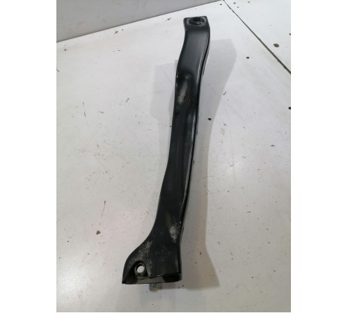 Тяга продольная передней подвески правая