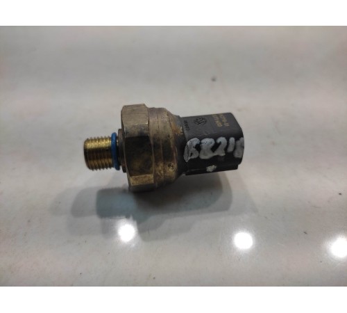 Датчик давления топлива