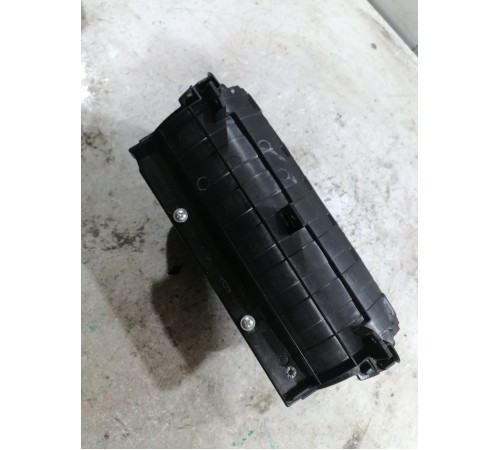 Ящик центральной консоли подстаканник