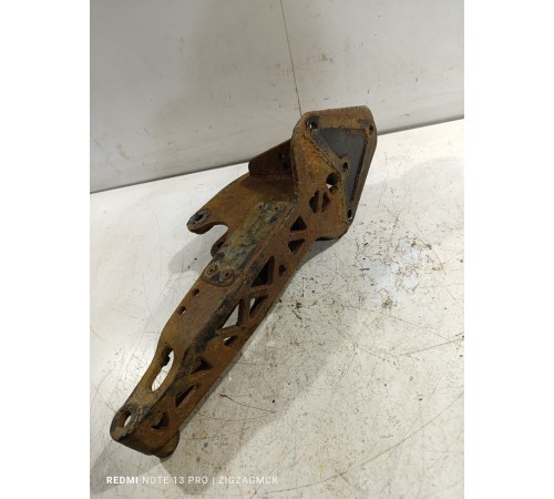 Кронштейн кабины задний левый