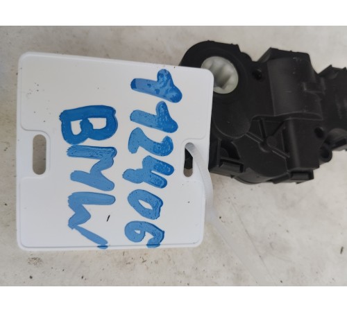 Моторчик привода заслонок отопителя