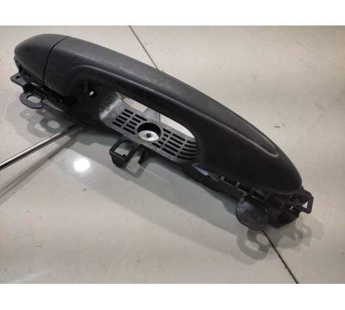 Ручка двери (передняя, правая, внешняя)