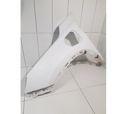 Крыло переднее левое