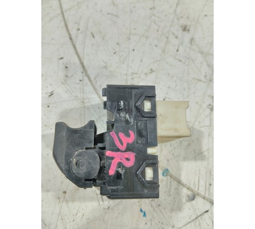 Кнопка стеклоподъемника задняя правая