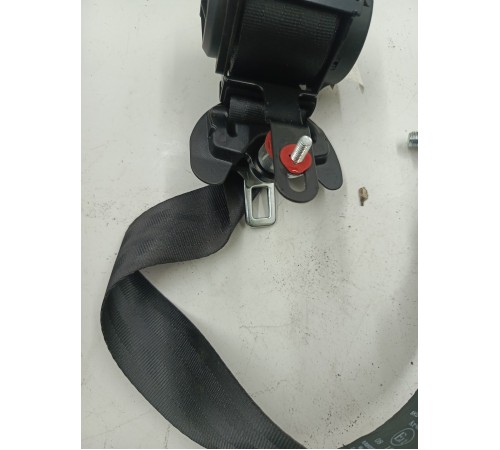 Ремень безопасности задний левый