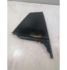 Глухое стекло заднее правое