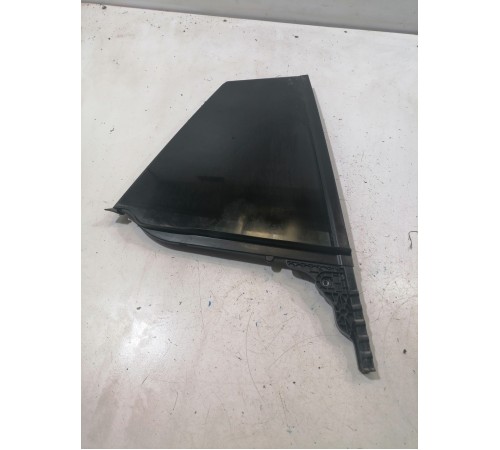 Глухое стекло заднее правое