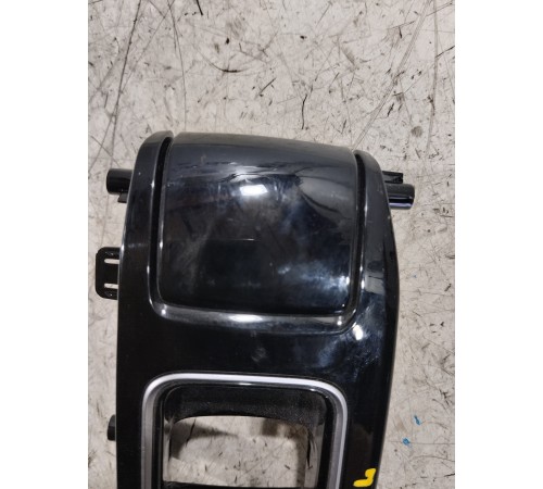 Ручка открывания двери передняя левая внутренняя