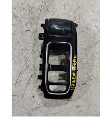 Ручка открывания двери передняя левая внутренняя