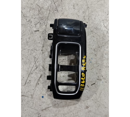 Ручка открывания двери передняя левая внутренняя