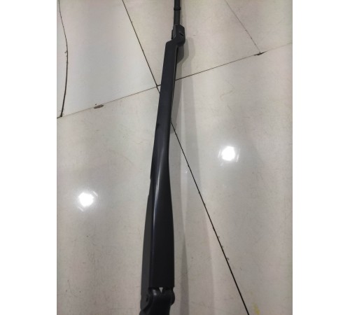 Поводок стеклоочистителя(правый)