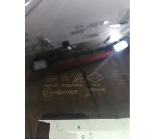 Форточка двери задняя правая