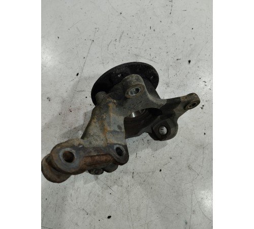 Поворотный кулак(передний левый)