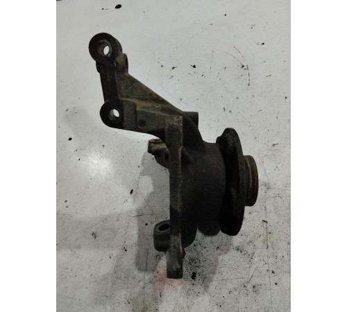 Поворотный кулак(передний левый)