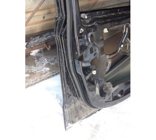 Дверь (передняя, левая)