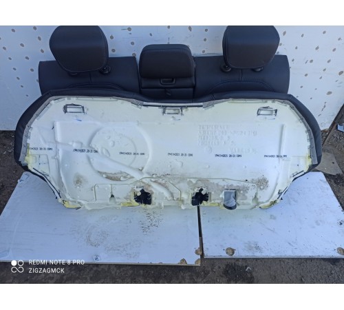 Задний ряд сидений