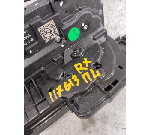 Замок двери передний левый