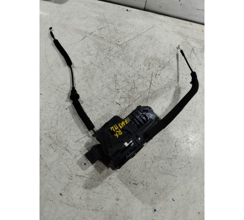 Замок двери передний левый