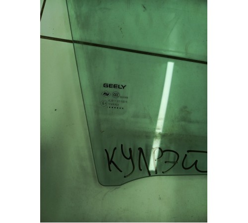 Стекло двери переднее правое