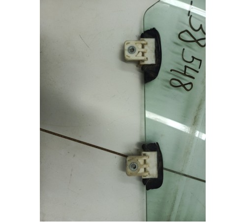 Стекло двери переднее правое