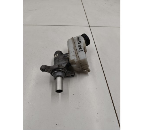 Главный тормозной цилиндр в сборе