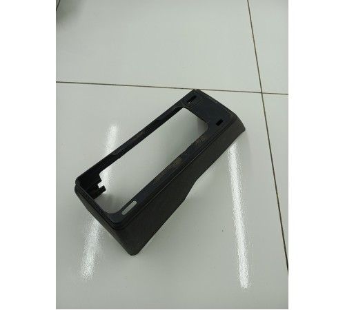 Кожух рычага стояночного тормоза