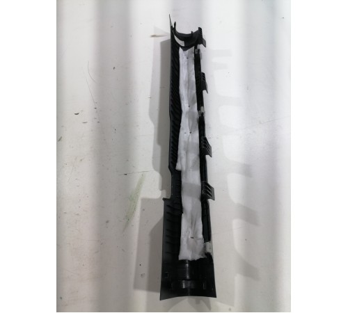 Накладка порога передняя левая