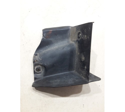 Кожух петли капота правый