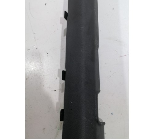 Накладка порога передняя левая